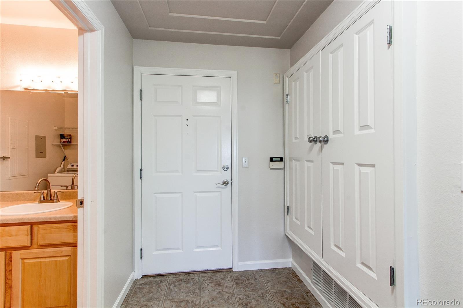 MLS Image #9 for 13351 w alameda parkway,lakewood, Colorado