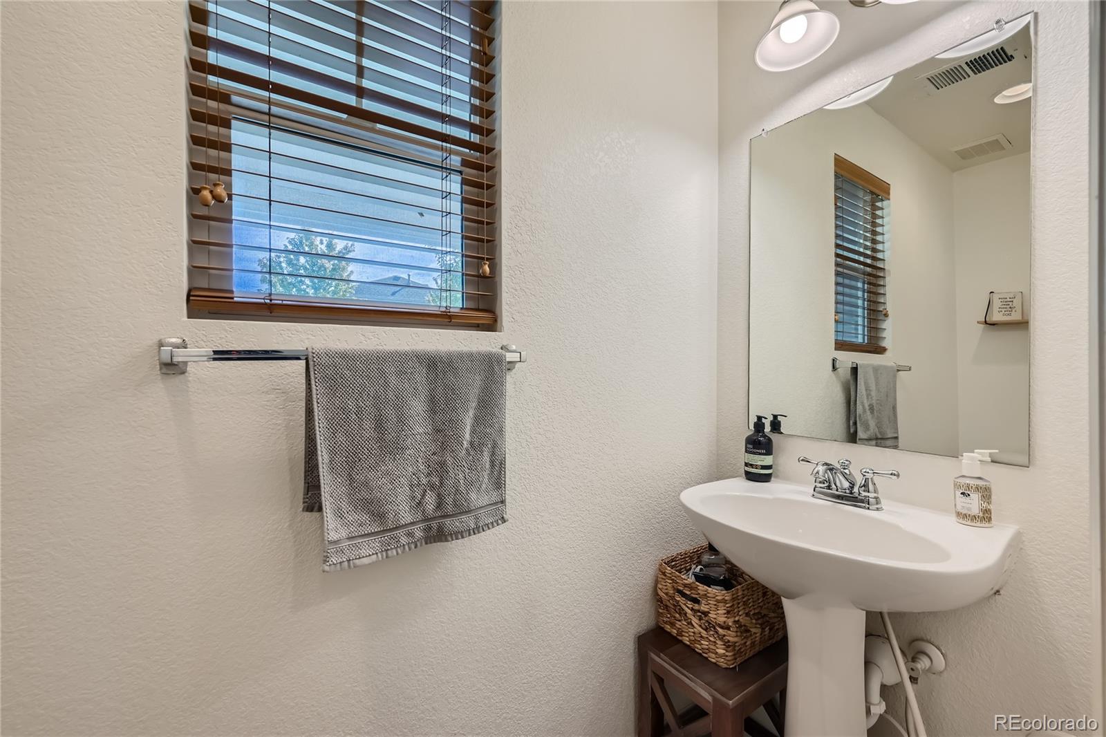 MLS Image #10 for 1133 s richfield street,aurora, Colorado