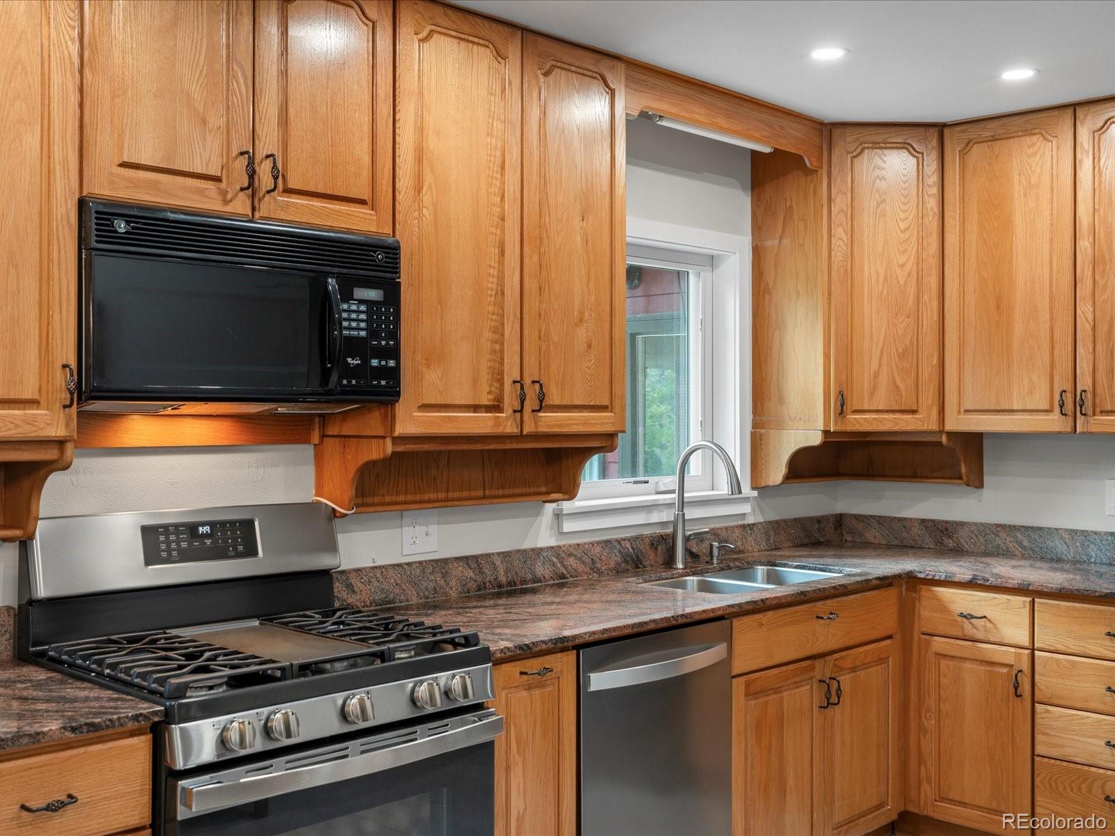 MLS Image #2 for 9656  rensselaer drive,arvada, Colorado
