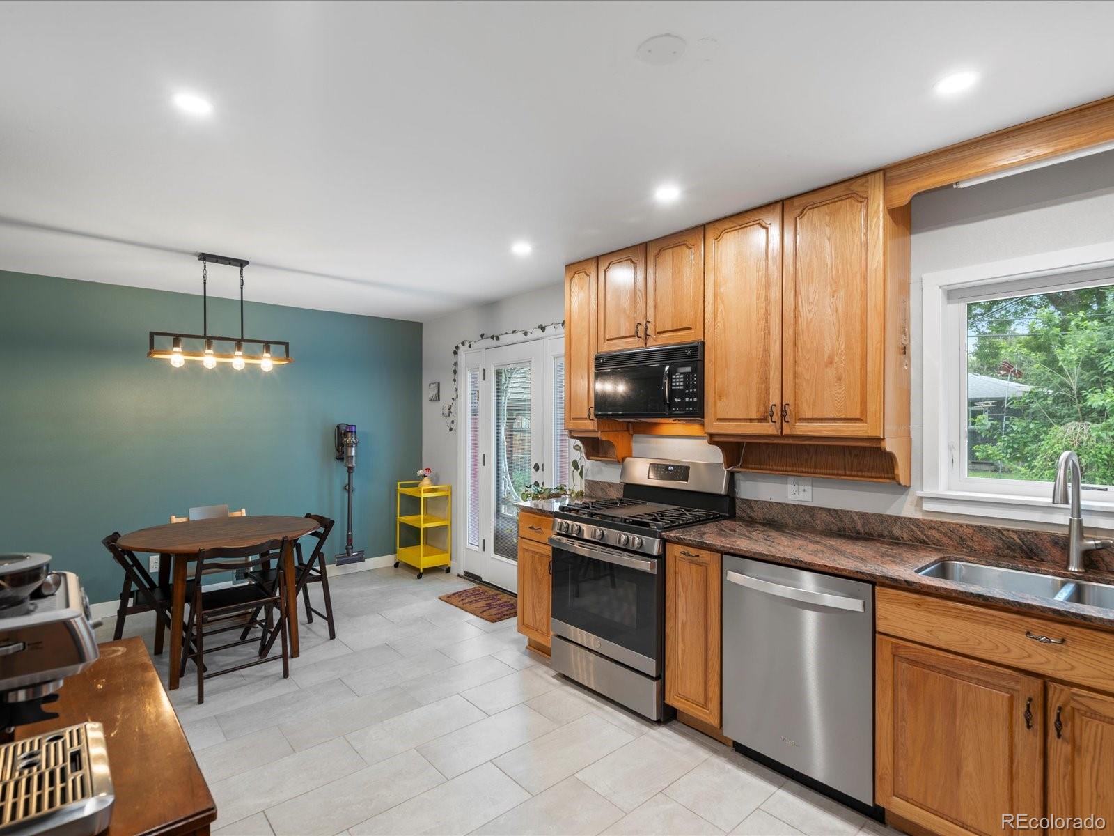 MLS Image #5 for 9656  rensselaer drive,arvada, Colorado
