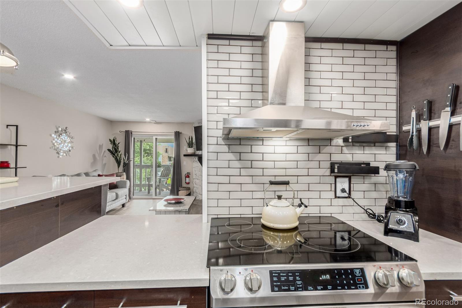 MLS Image #13 for 8335  fairmount drive,denver, Colorado