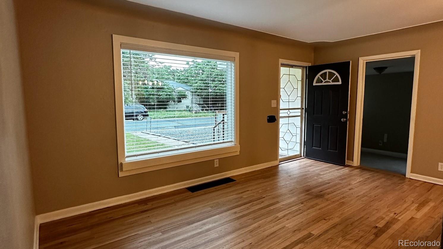 MLS Image #10 for 1364  iola street,aurora, Colorado