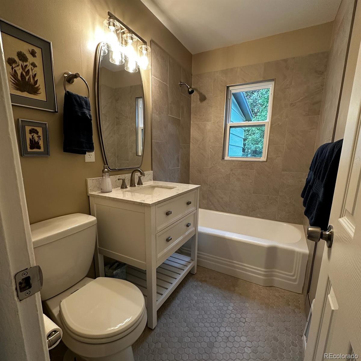 MLS Image #13 for 1364  iola street,aurora, Colorado