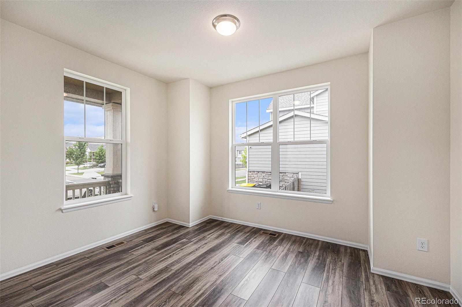 MLS Image #11 for 26267 e 3rd avenue,aurora, Colorado