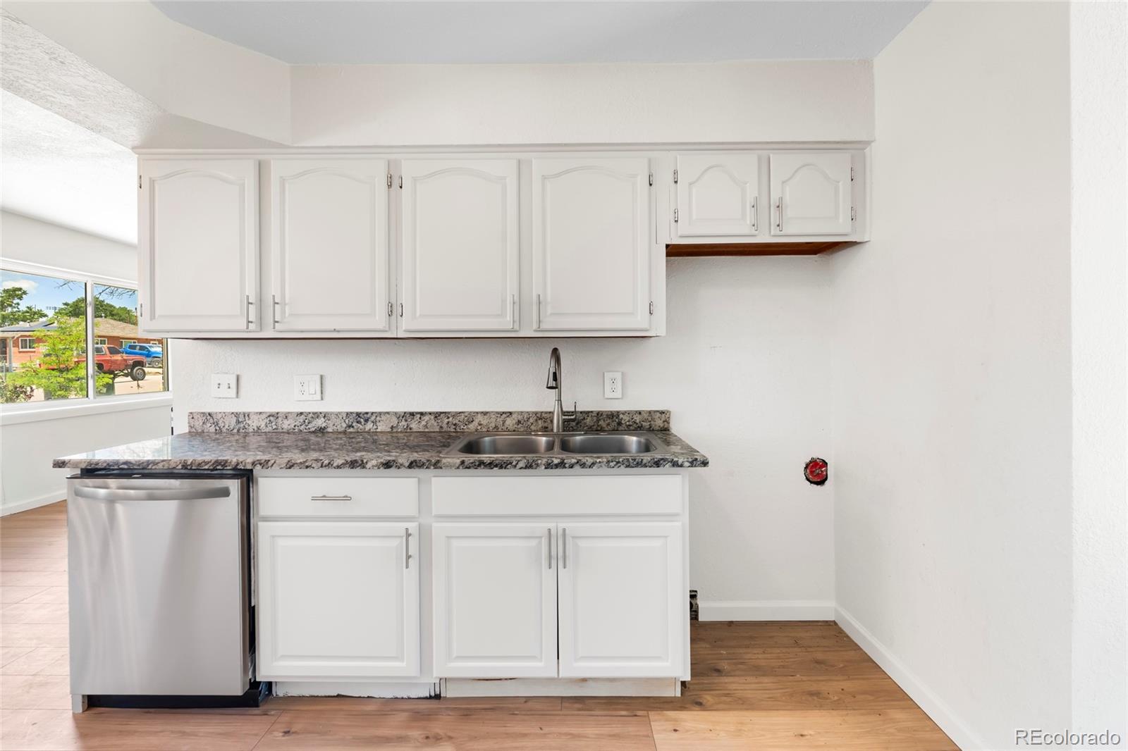 MLS Image #7 for 9320  fir drive,thornton, Colorado