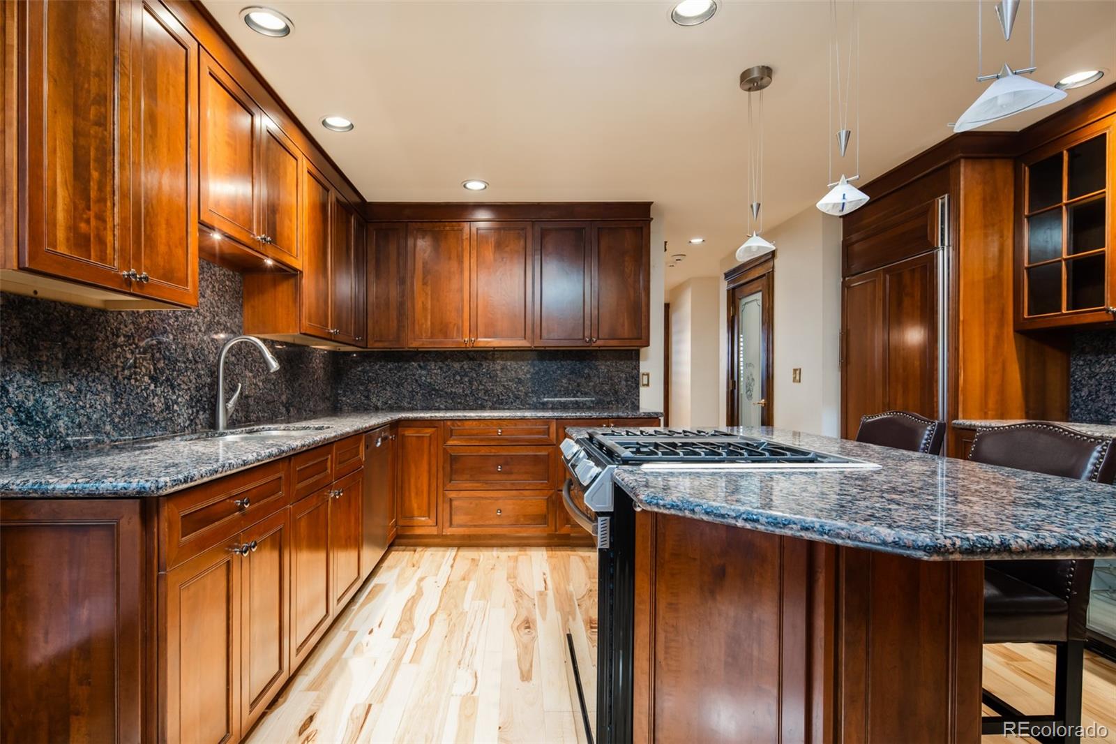 MLS Image #10 for 2409 e cedar avenue,denver, Colorado