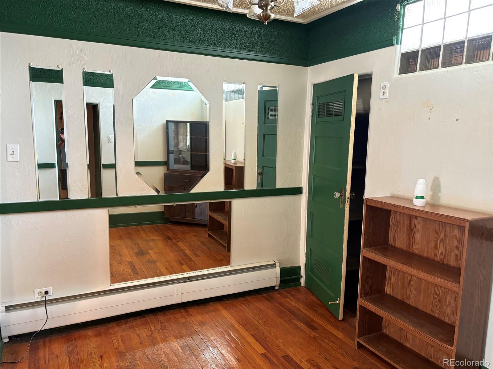 MLS Image #4 for 1337  valentia street,denver, Colorado