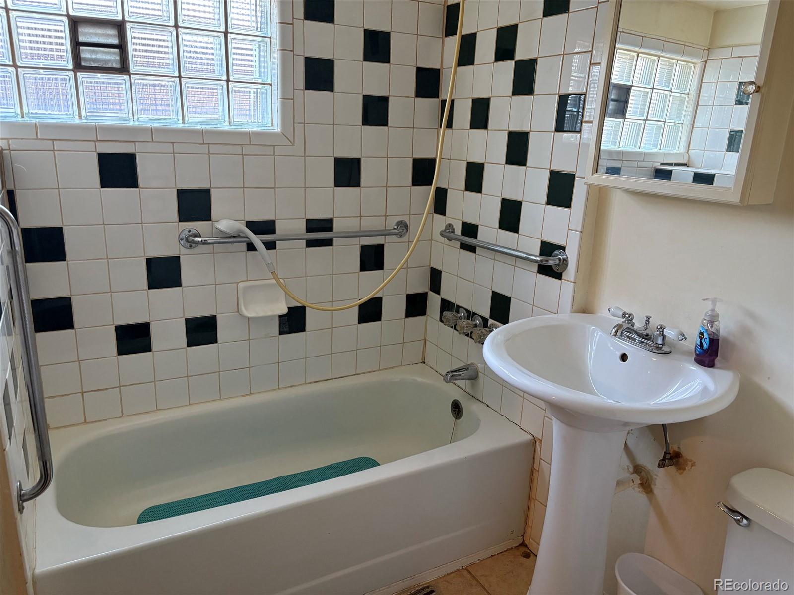 MLS Image #7 for 1337  valentia street,denver, Colorado