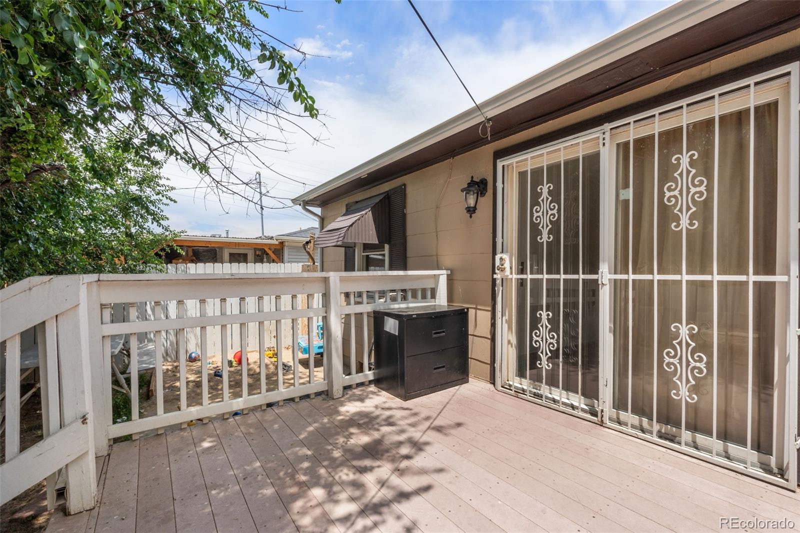 MLS Image #17 for 6871  locust street,commerce city, Colorado