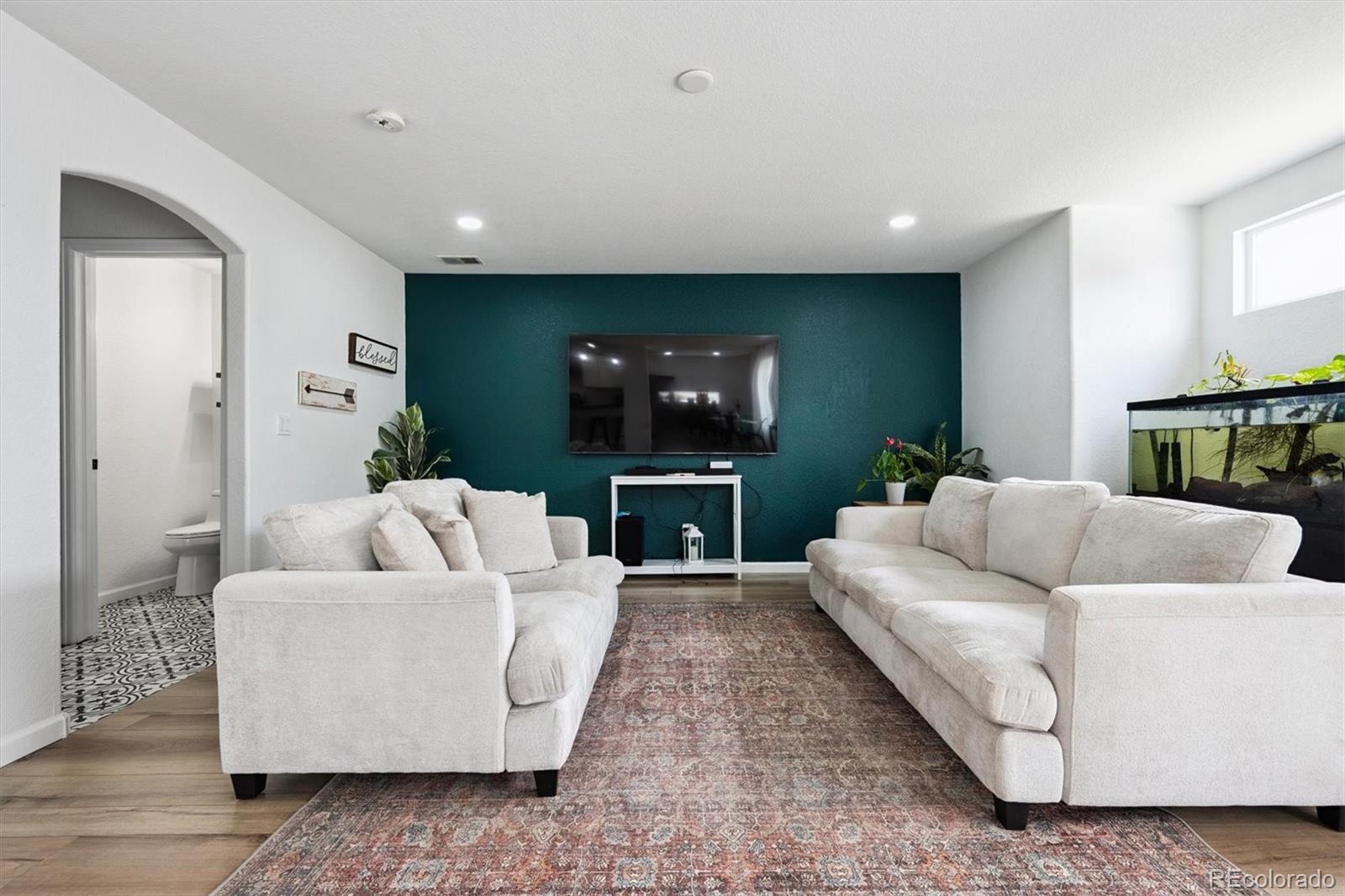 MLS Image #10 for 20765 e 39th avenue,denver, Colorado