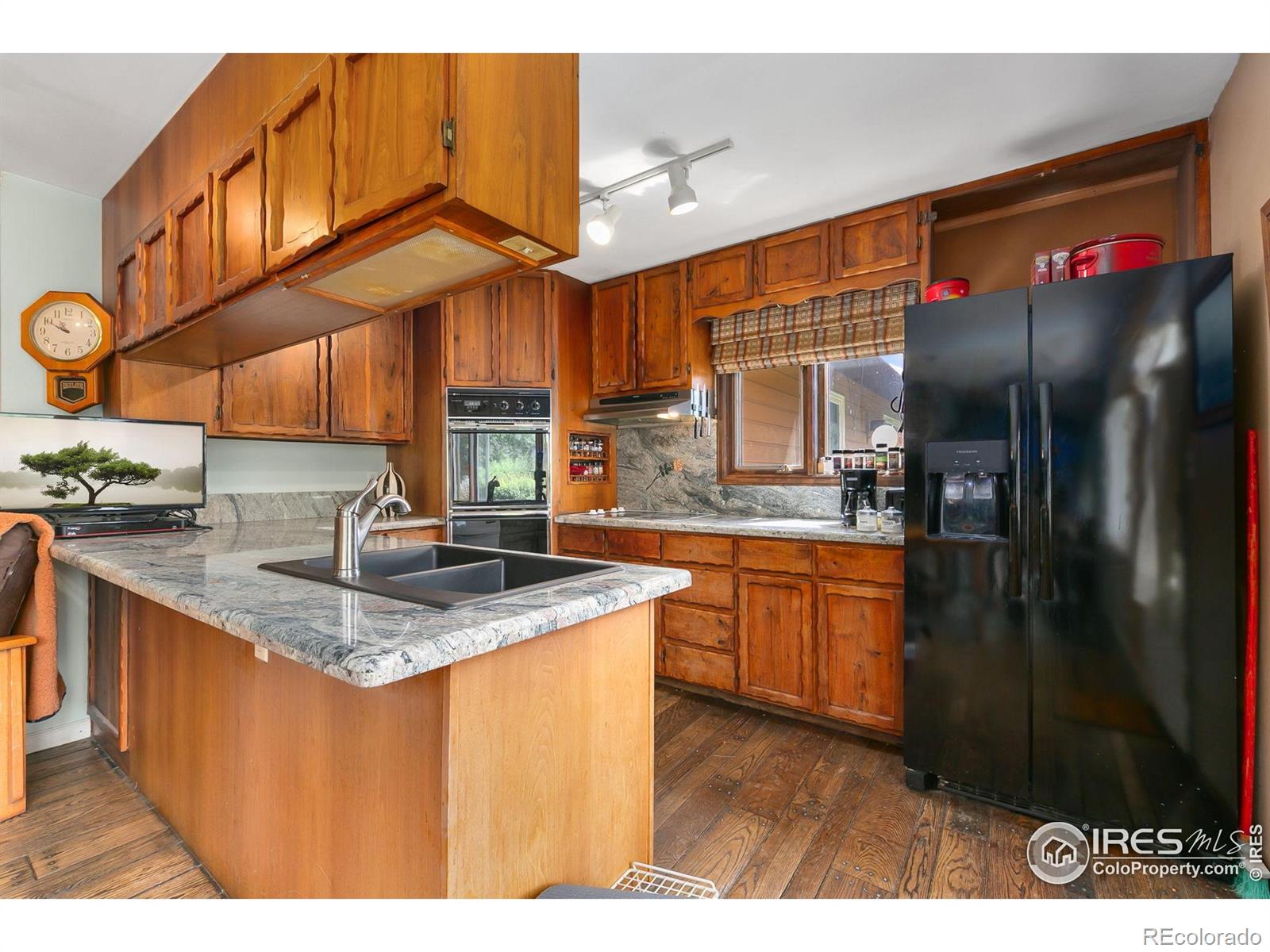 MLS Image #11 for 23  wild river road,bellvue, Colorado