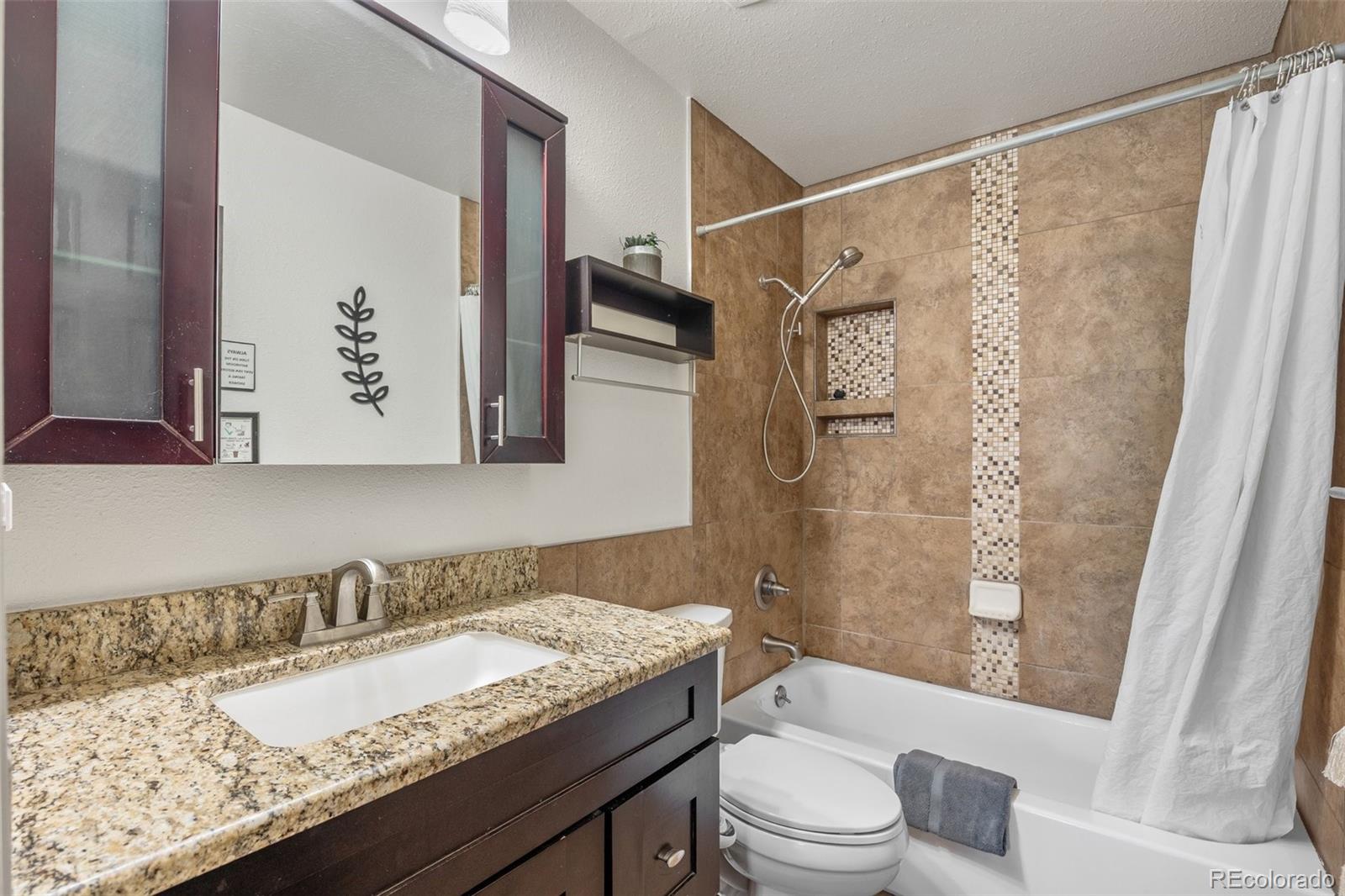 MLS Image #14 for 10150 e virginia avenue,denver, Colorado
