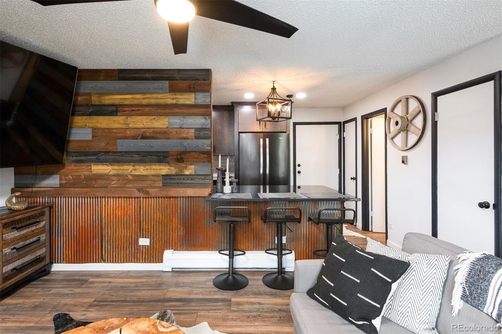 MLS Image #5 for 2700 s holly street,denver, Colorado