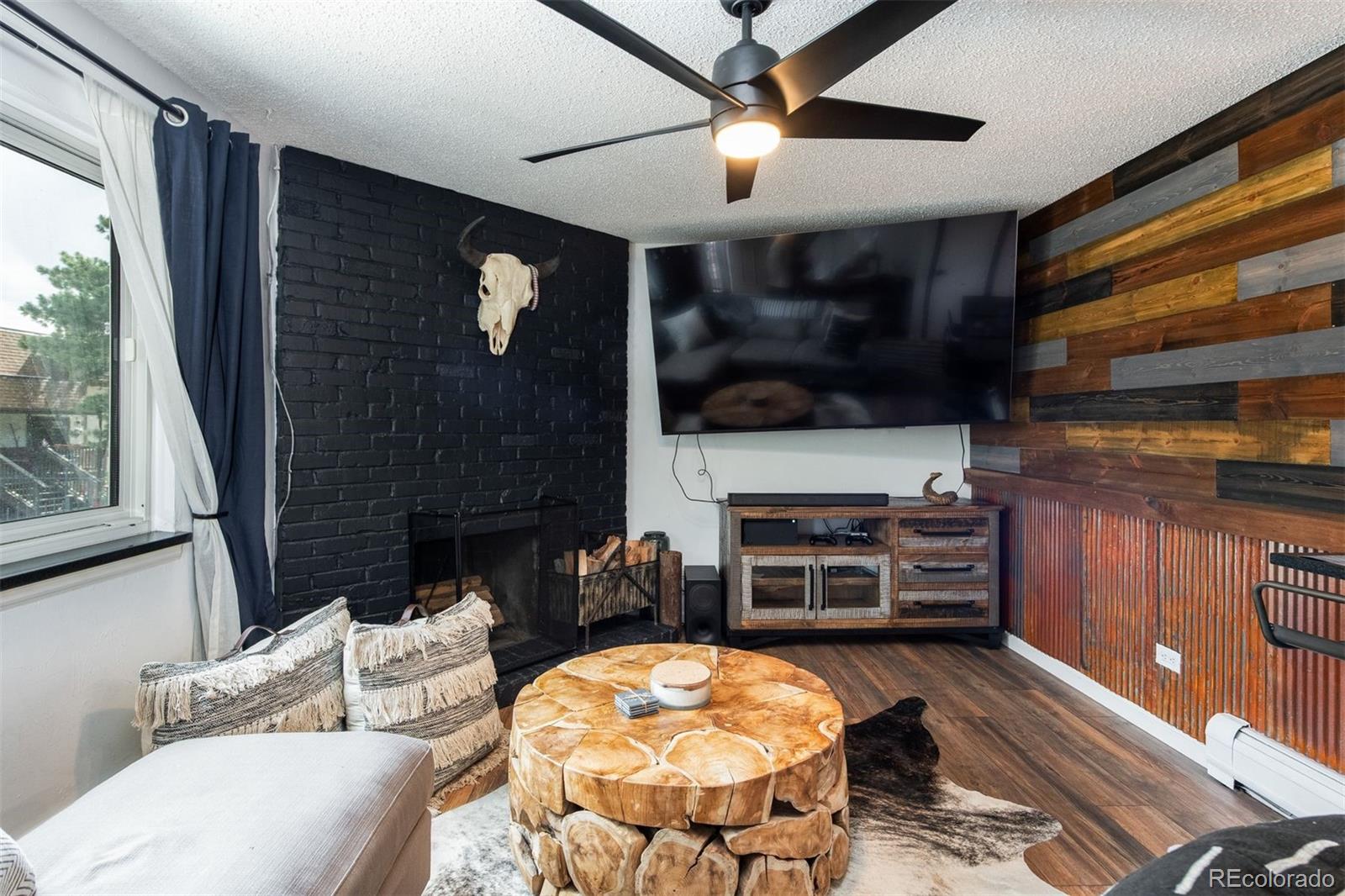 MLS Image #6 for 2700 s holly street,denver, Colorado