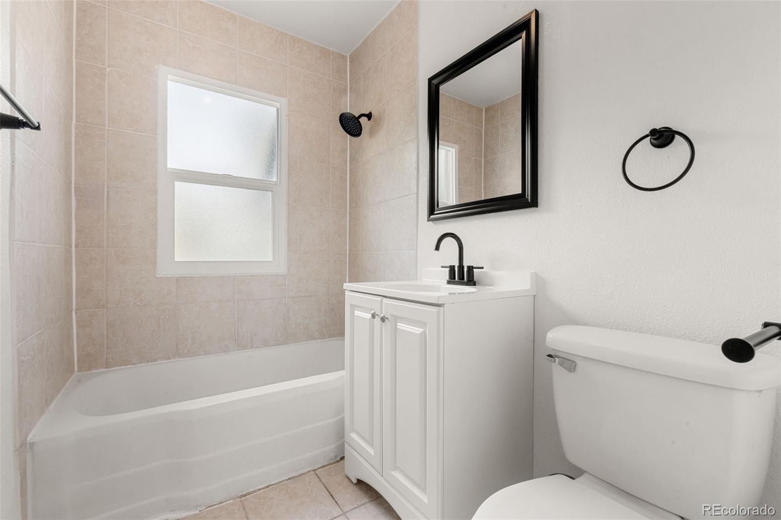 MLS Image #11 for 1636  geneva street,aurora, Colorado