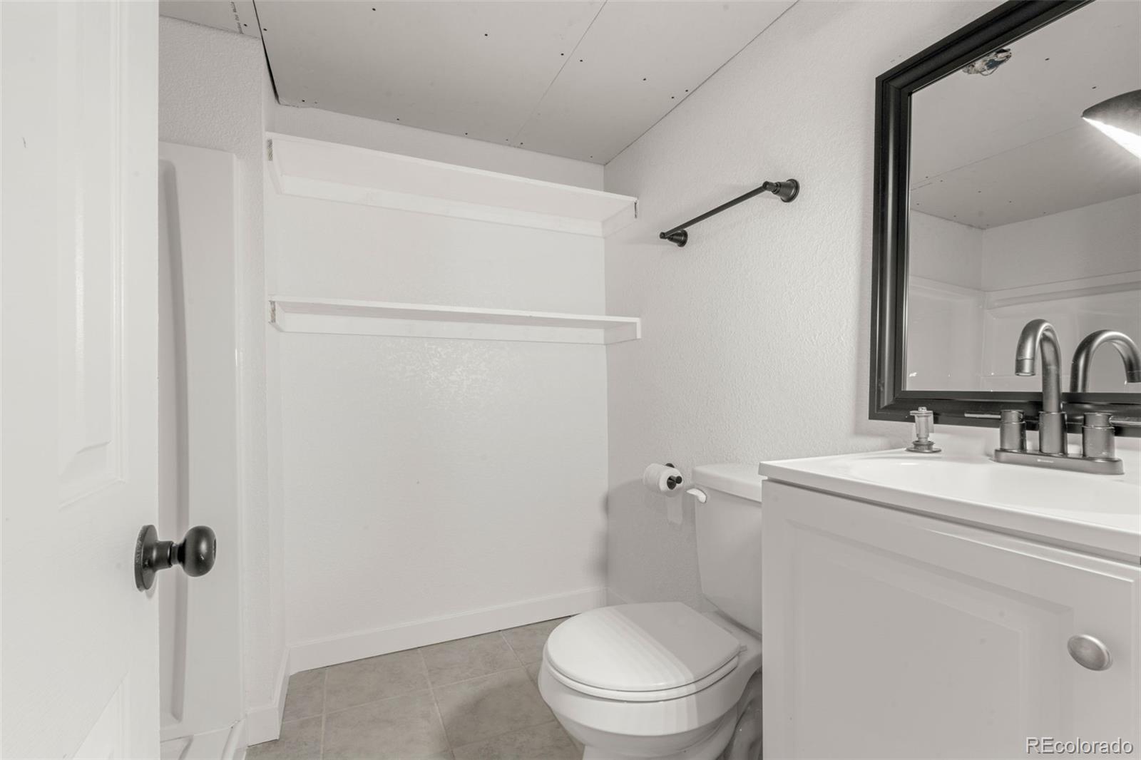 MLS Image #15 for 1636  geneva street,aurora, Colorado