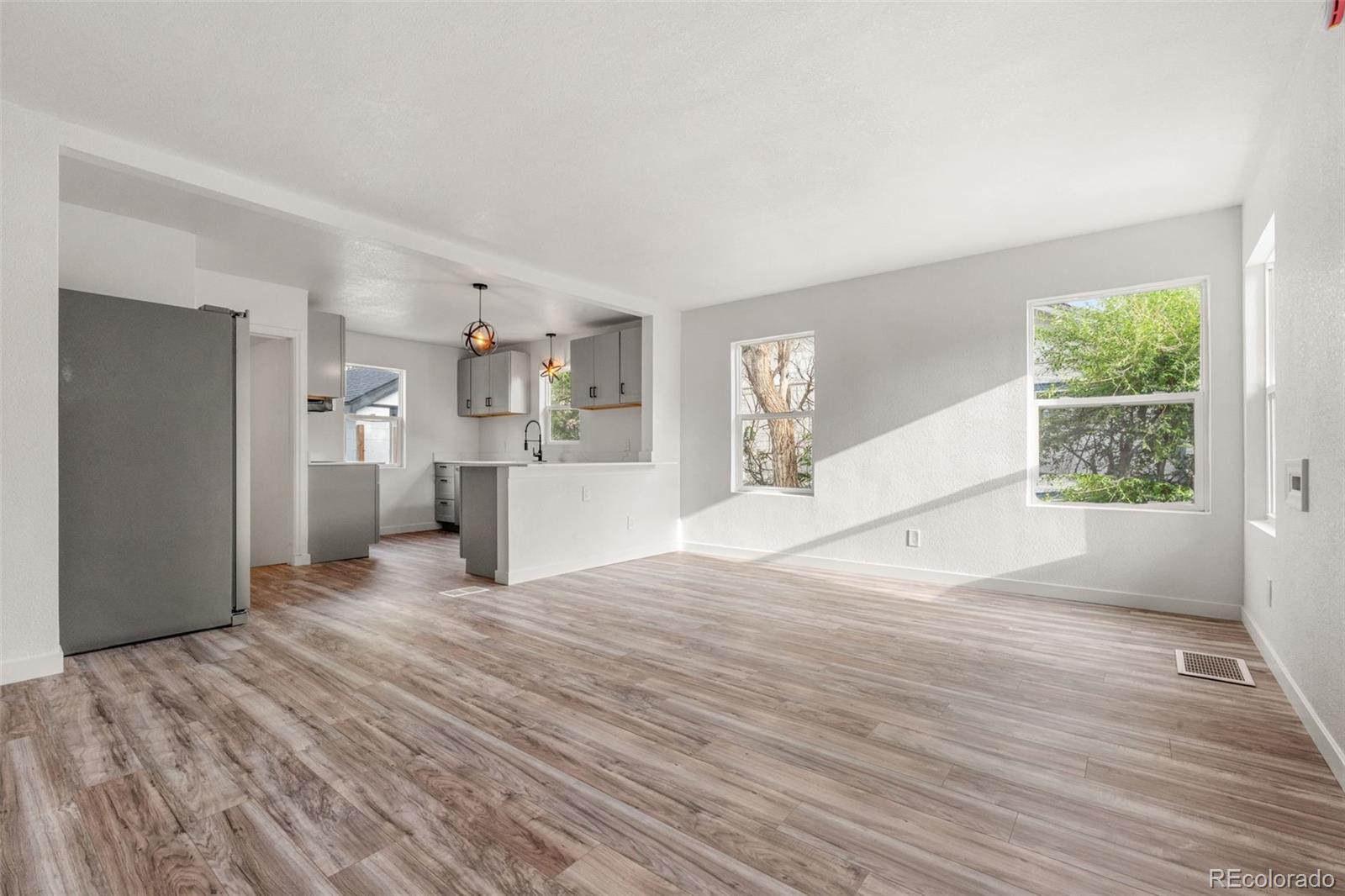 MLS Image #2 for 1636  geneva street,aurora, Colorado