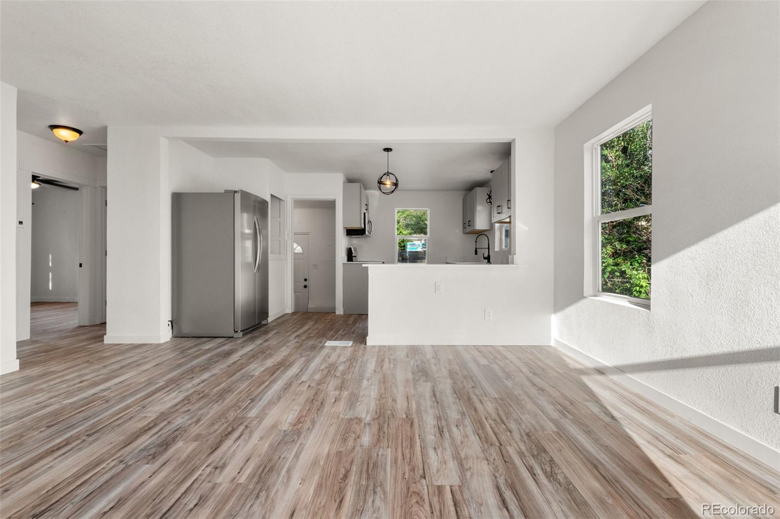 MLS Image #5 for 1636  geneva street,aurora, Colorado