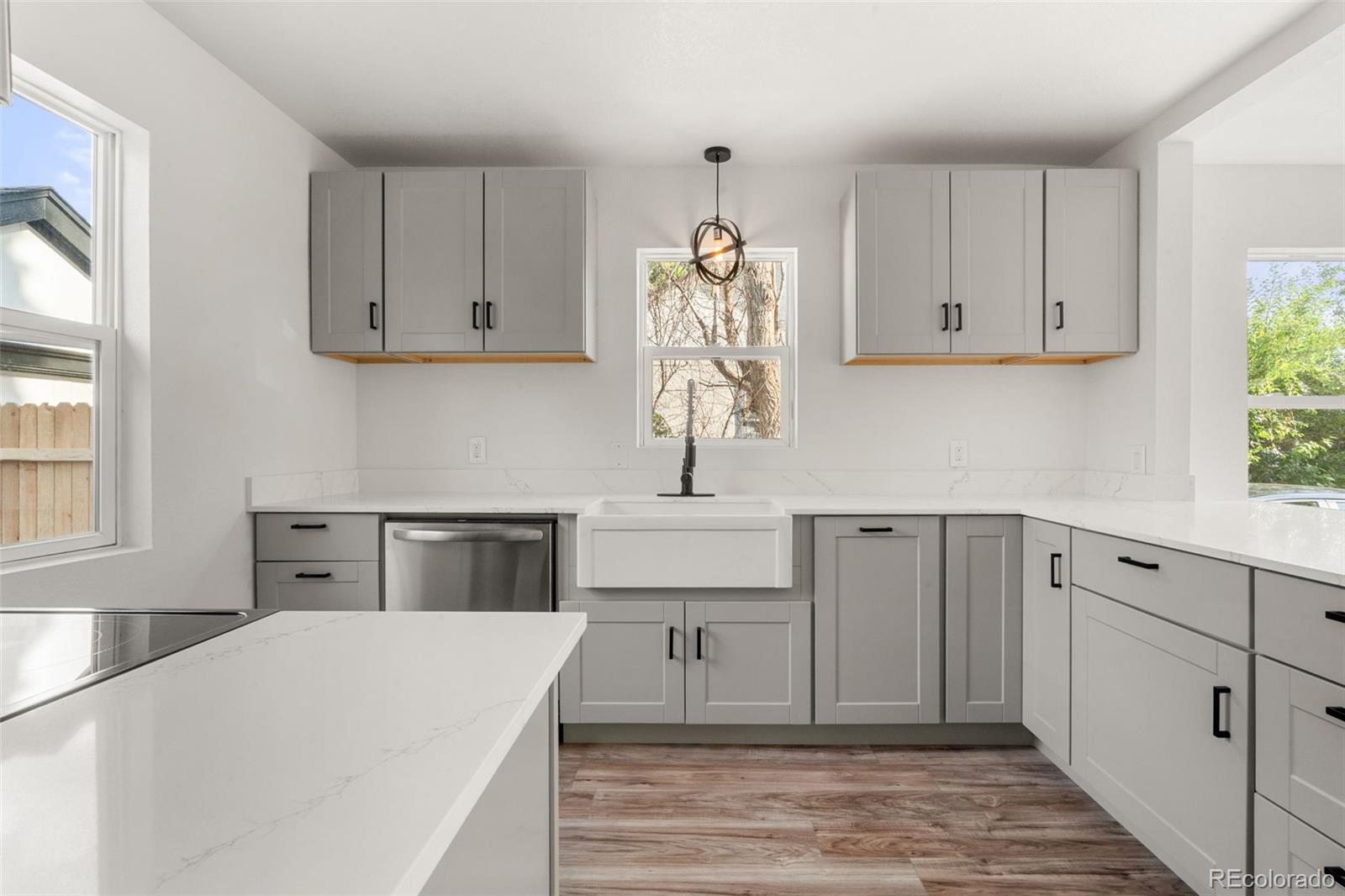 MLS Image #8 for 1636  geneva street,aurora, Colorado