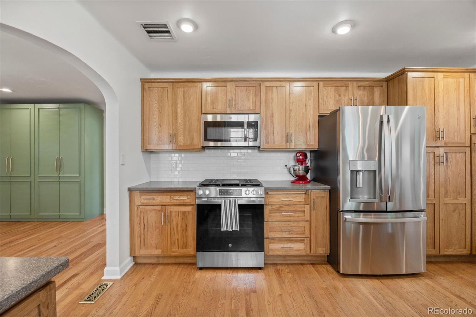 MLS Image #11 for 1738 s franklin street,denver, Colorado