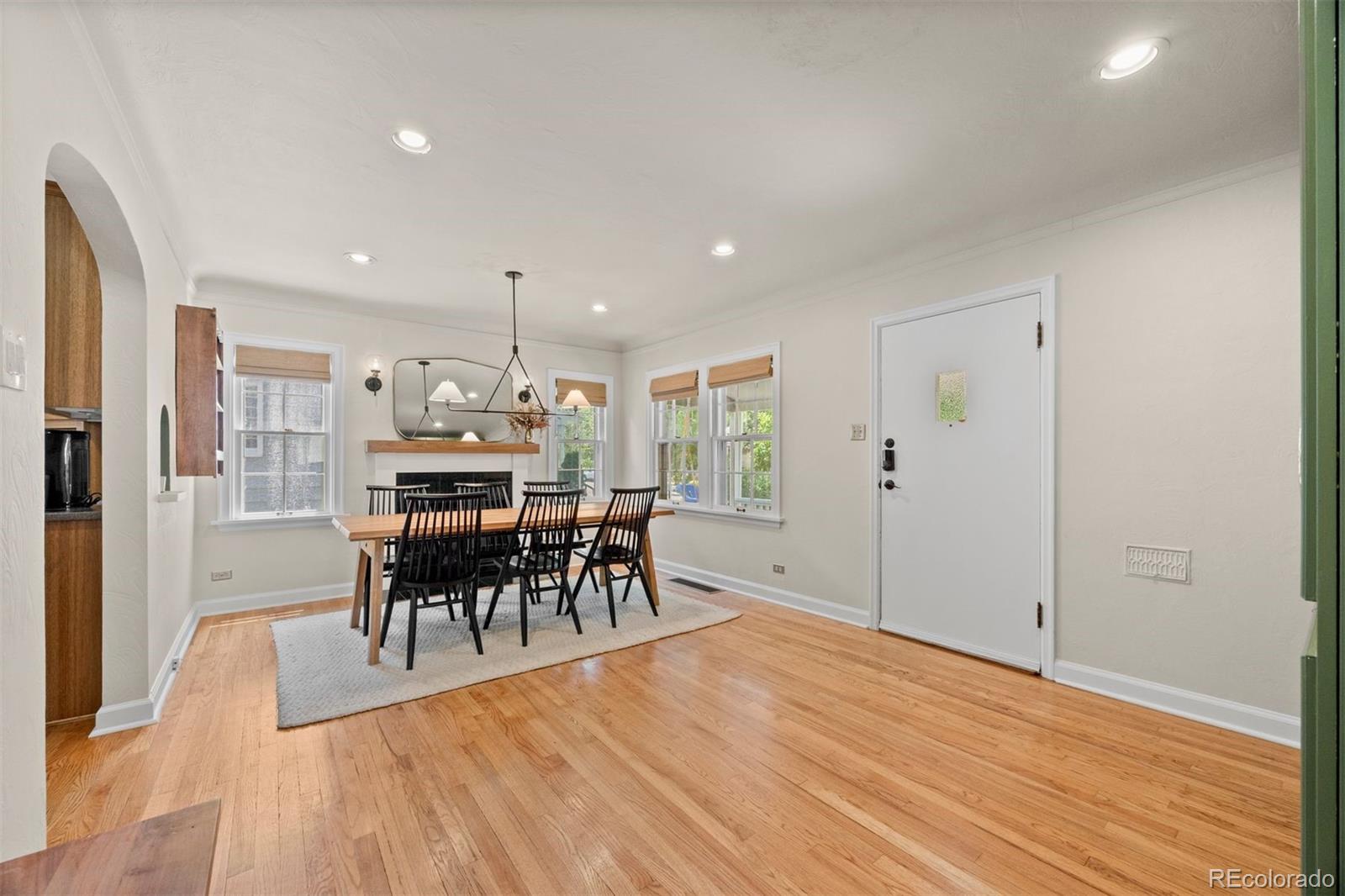 MLS Image #8 for 1738 s franklin street,denver, Colorado