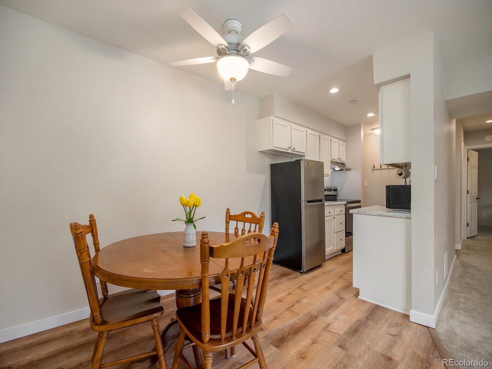 MLS Image #3 for 309 e highline circle 104,centennial, Colorado
