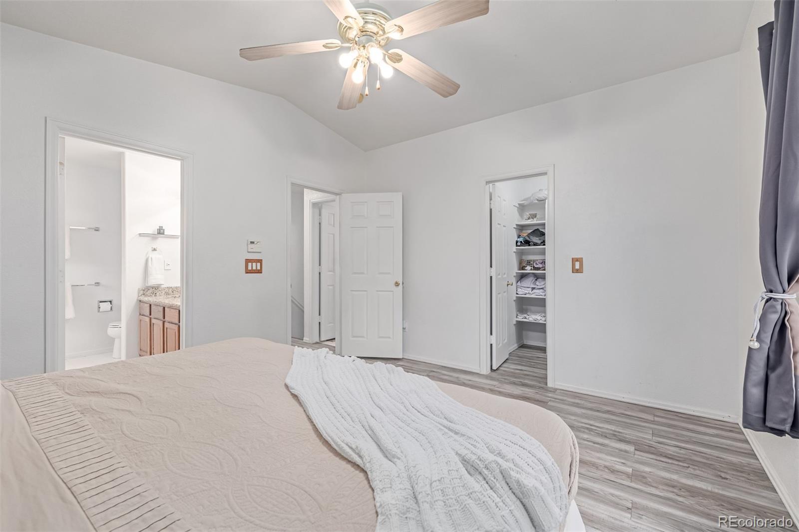 MLS Image #16 for 2905 s deframe way,lakewood, Colorado