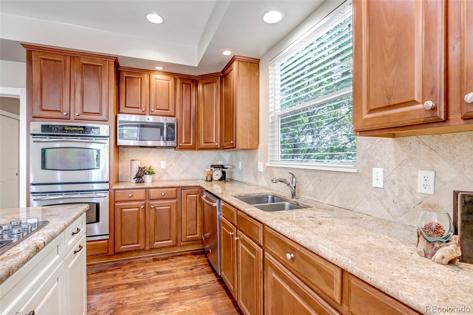 MLS Image #11 for 10646  amesbury way,highlands ranch, Colorado