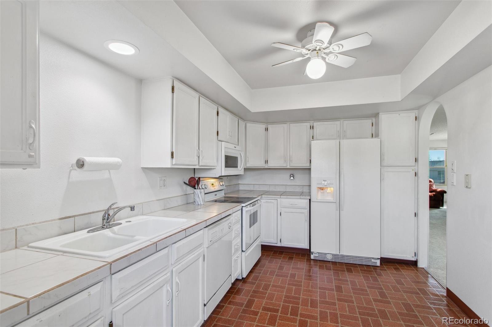 MLS Image #10 for 432 w rockrimmon boulevard,colorado springs, Colorado