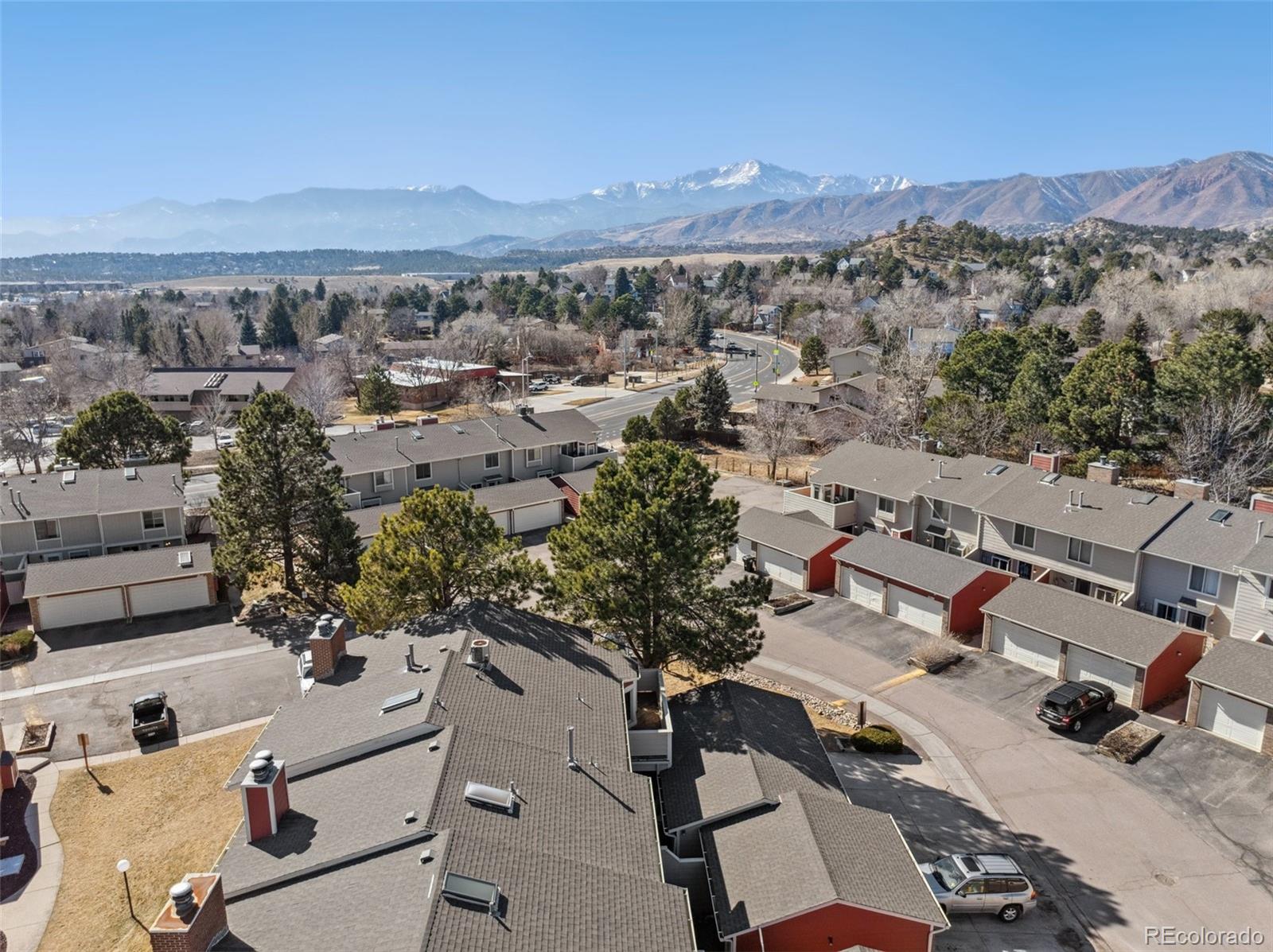 MLS Image #3 for 432 w rockrimmon boulevard,colorado springs, Colorado