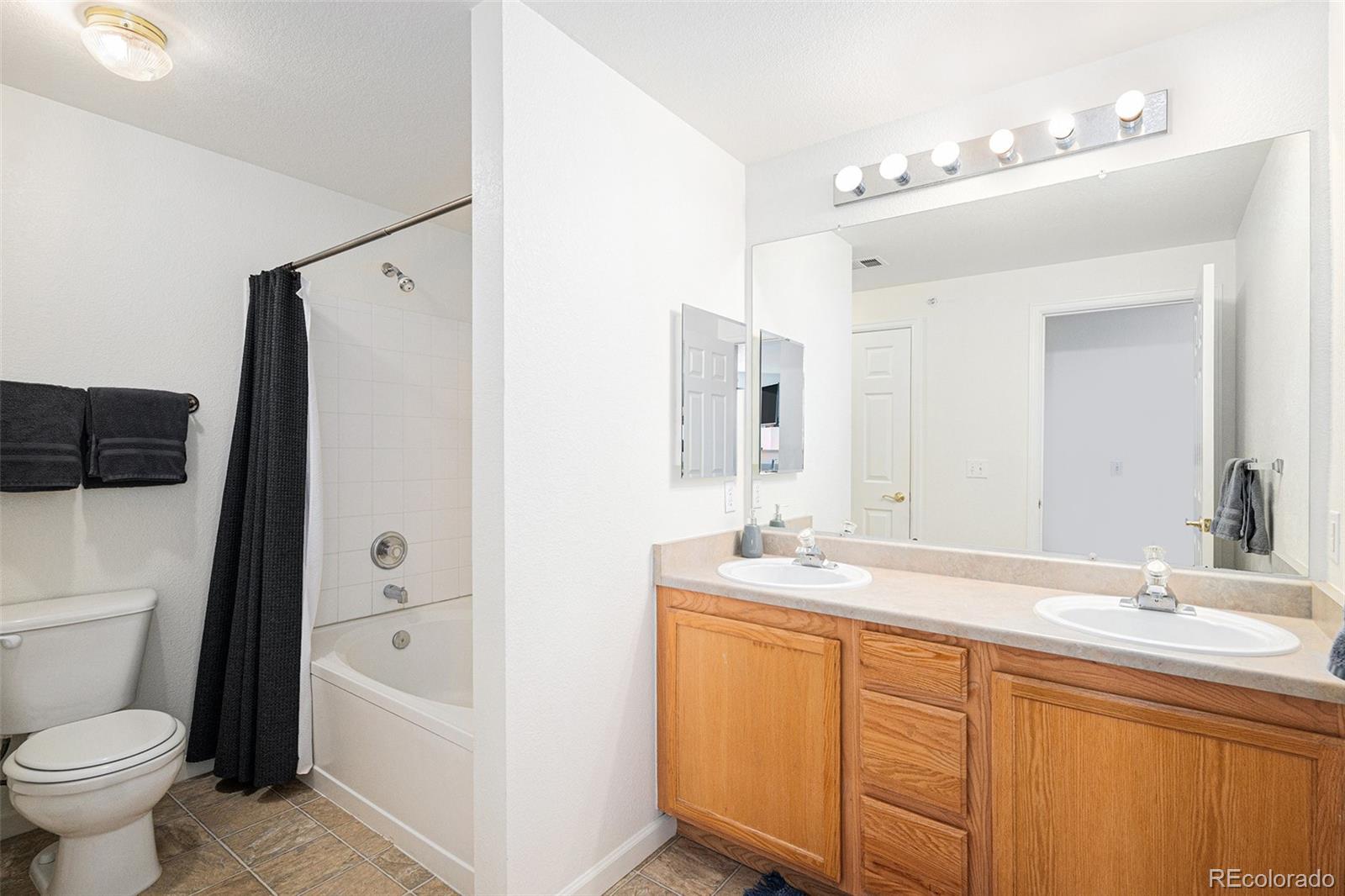 MLS Image #13 for 7440 s blackhawk street,englewood, Colorado