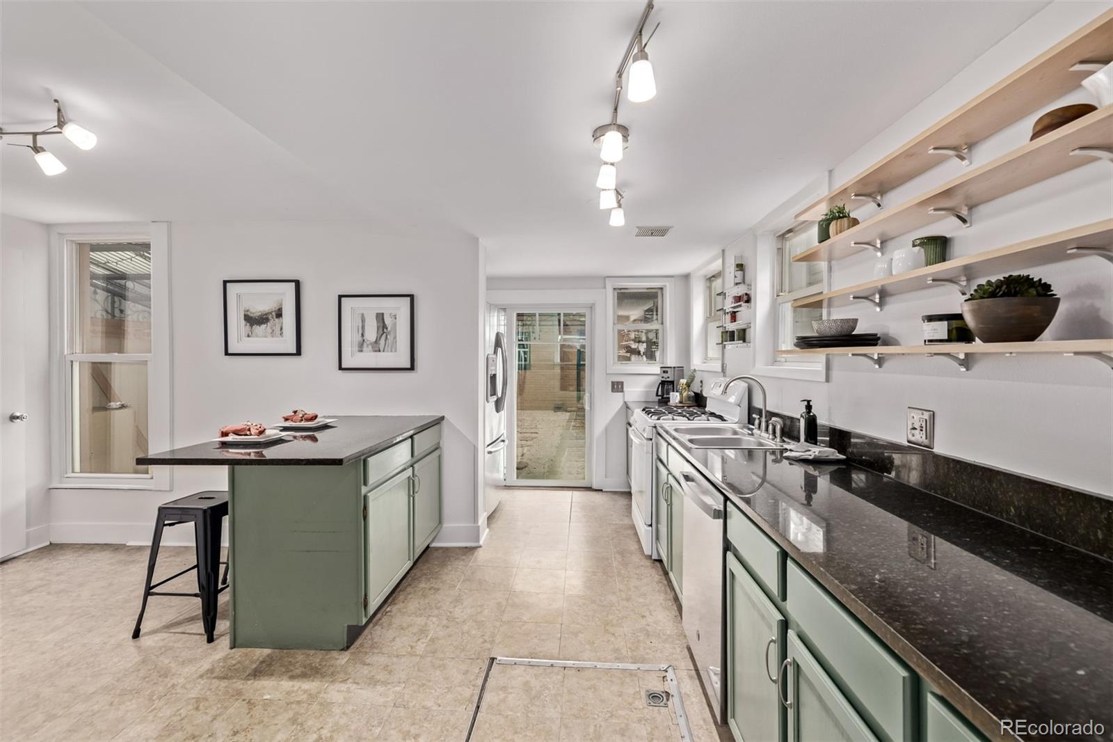 MLS Image #14 for 30  fox street,denver, Colorado