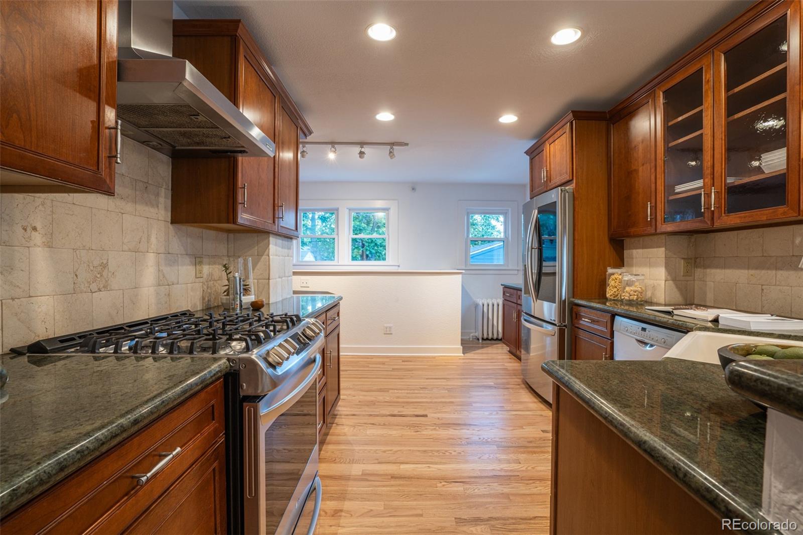 MLS Image #11 for 2445 w 39th avenue,denver, Colorado