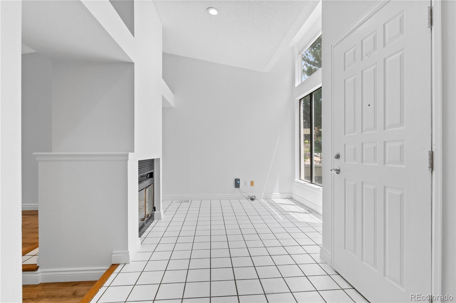 MLS Image #3 for 3871 e euclid avenue,centennial, Colorado