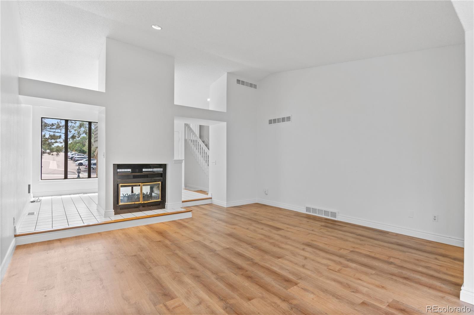 MLS Image #5 for 3871 e euclid avenue,centennial, Colorado