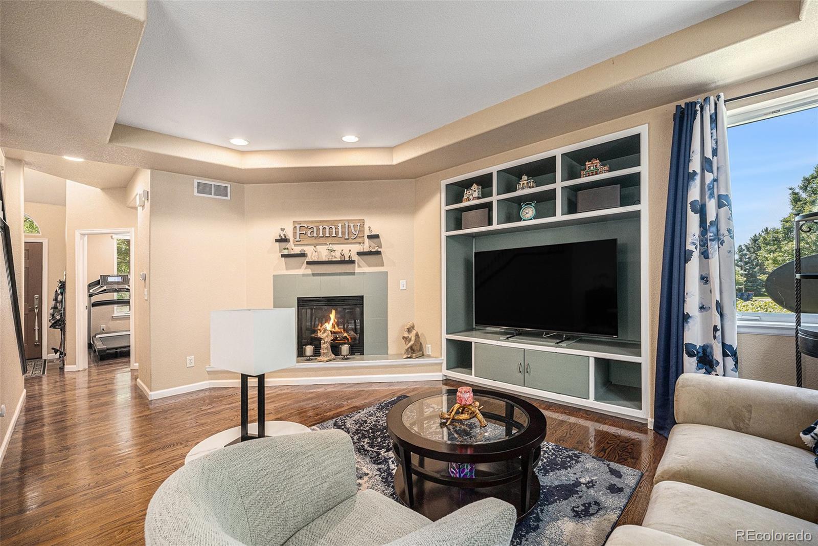 MLS Image #3 for 12051 e lake circle,greenwood village, Colorado