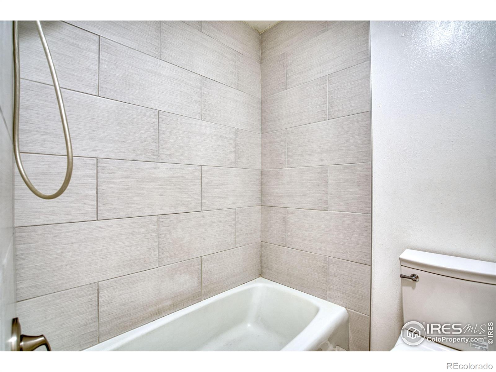 MLS Image #12 for 801 e drake road,fort collins, Colorado