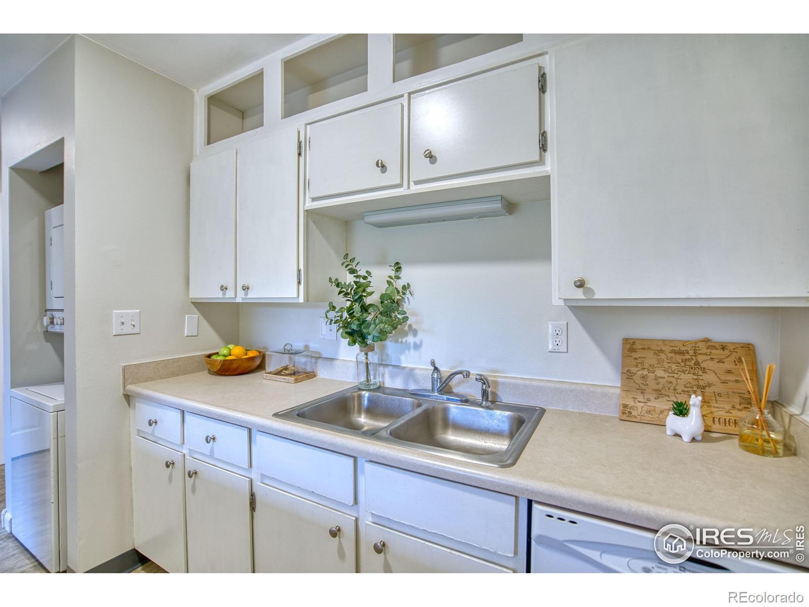 MLS Image #9 for 801 e drake road,fort collins, Colorado