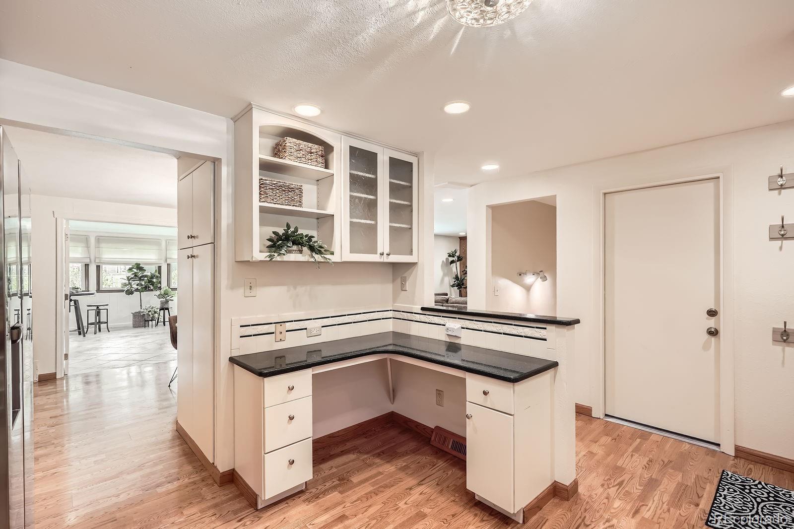 MLS Image #6 for 1048 n columbine street,golden, Colorado