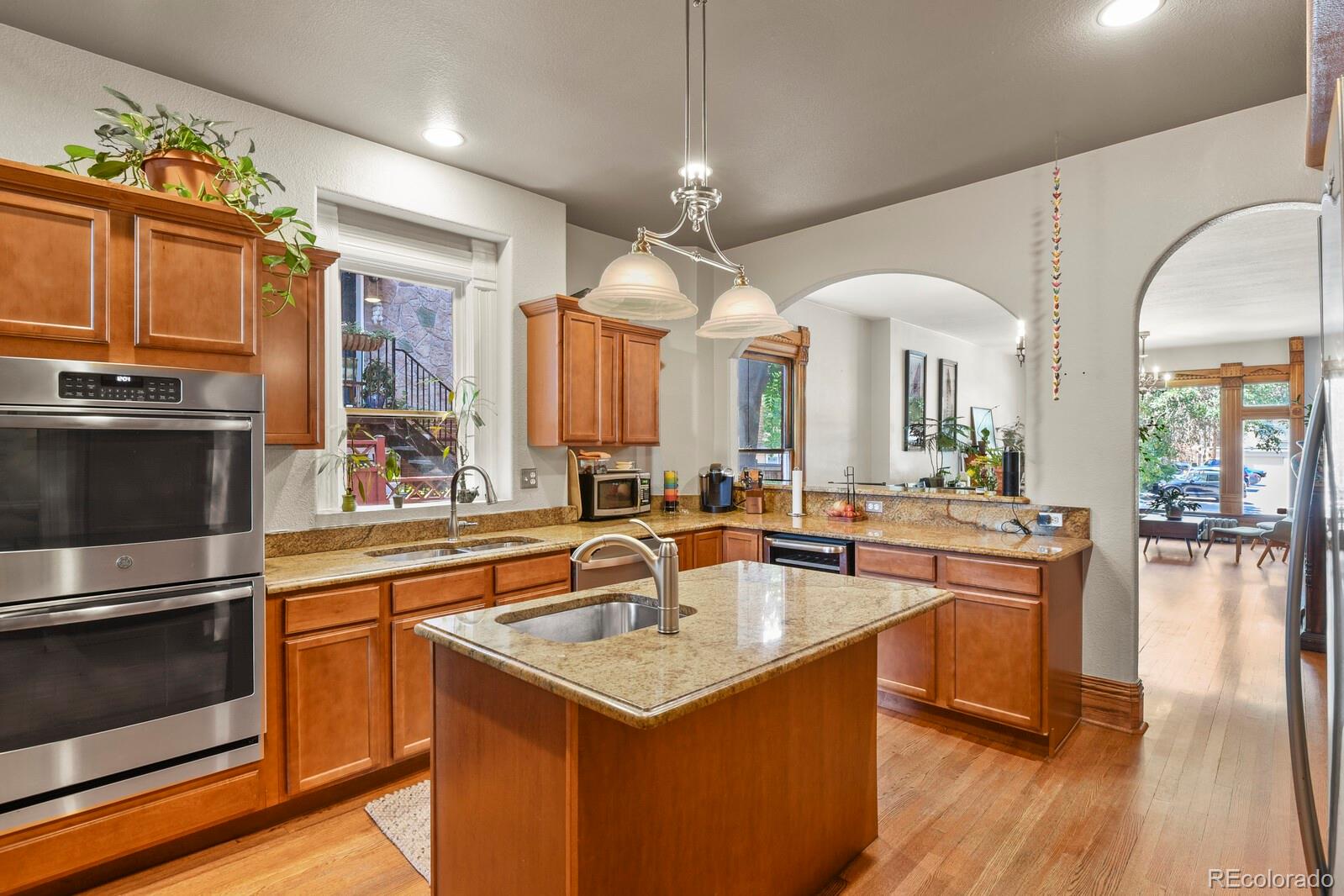 MLS Image #11 for 1160  york street,denver, Colorado