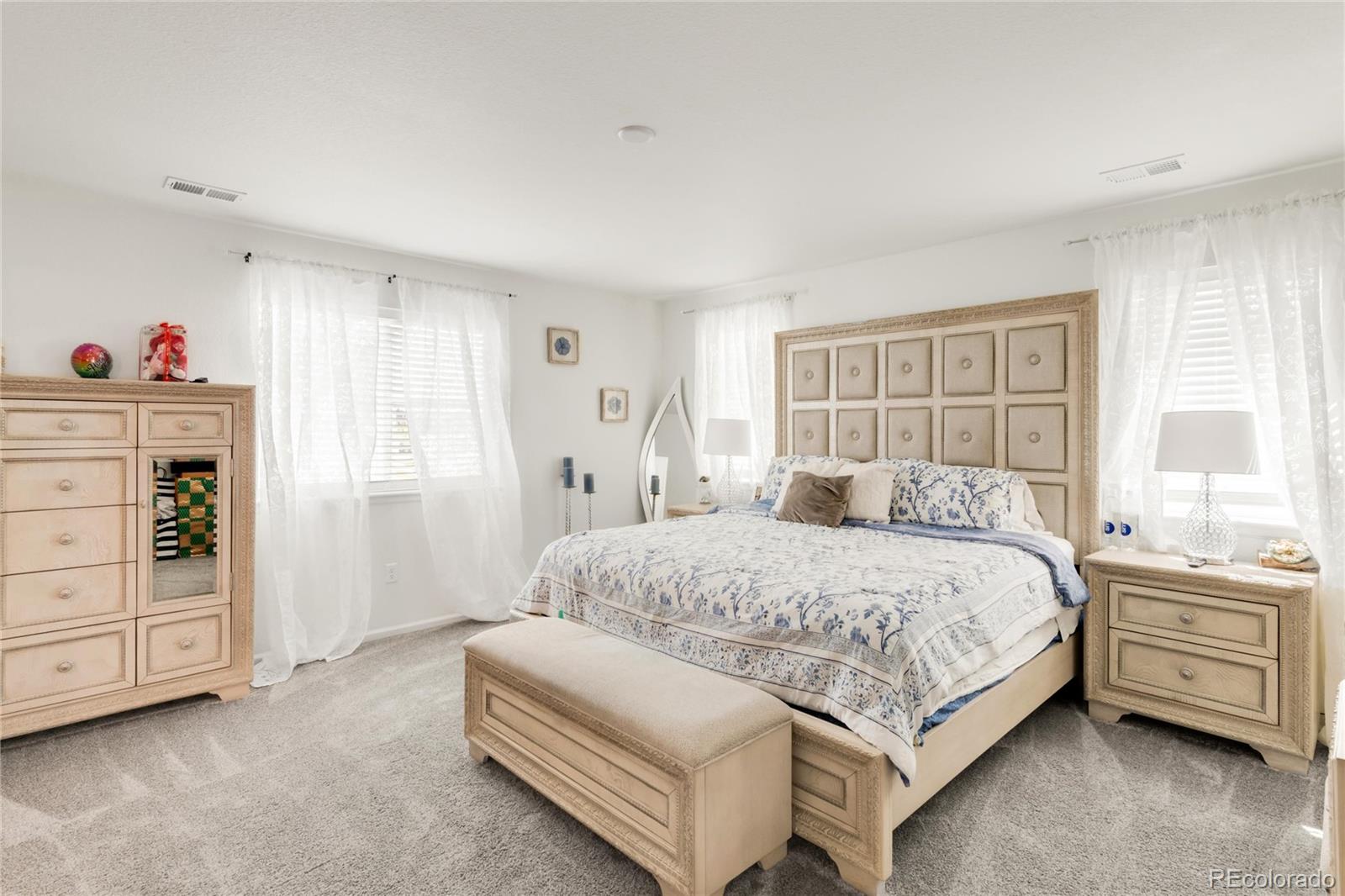 MLS Image #14 for 27986 e frost place,aurora, Colorado