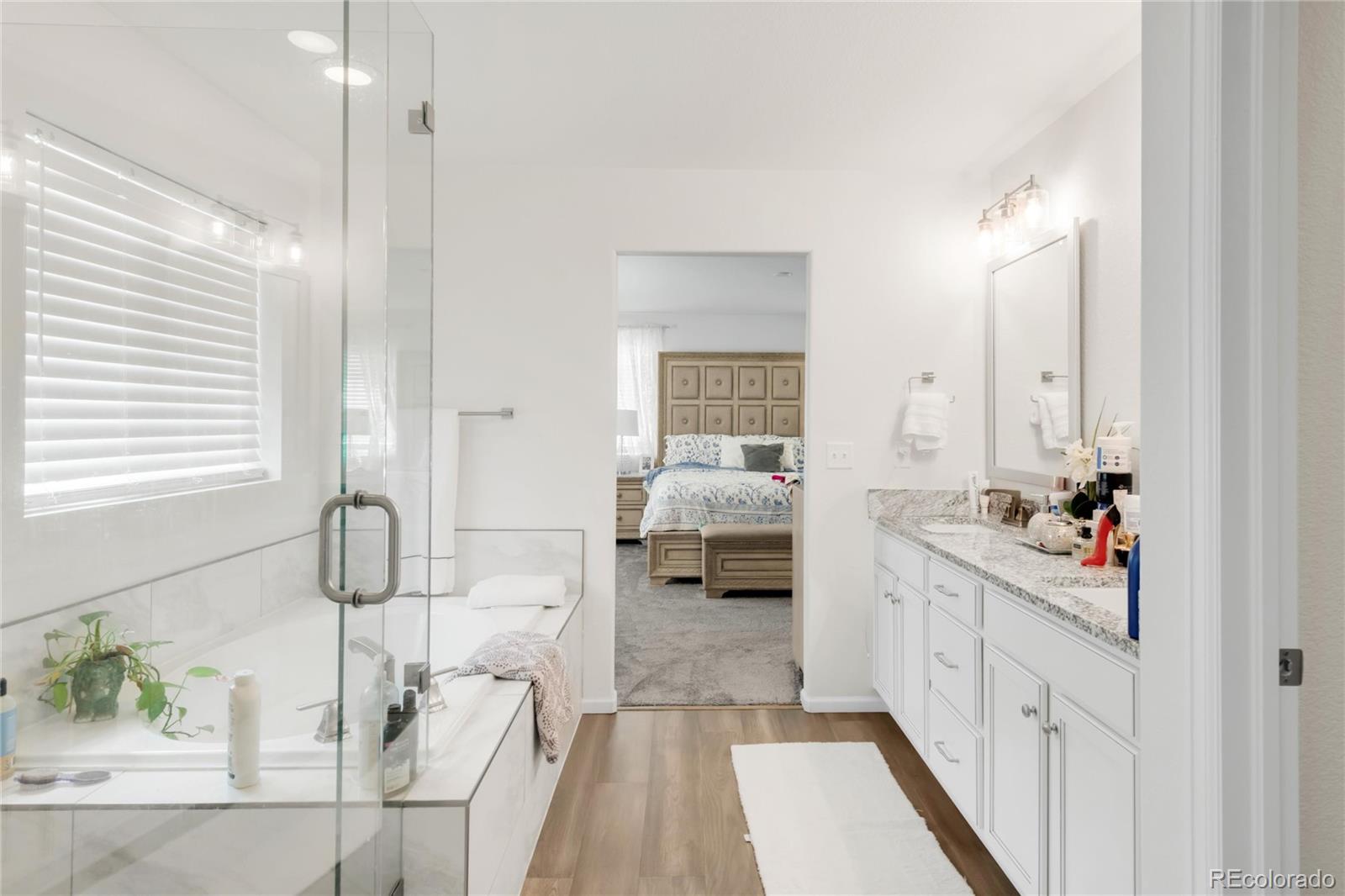 MLS Image #15 for 27986 e frost place,aurora, Colorado