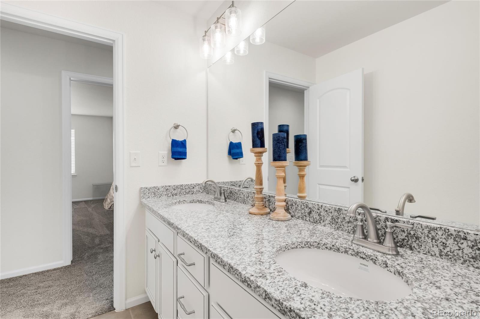 MLS Image #18 for 27986 e frost place,aurora, Colorado
