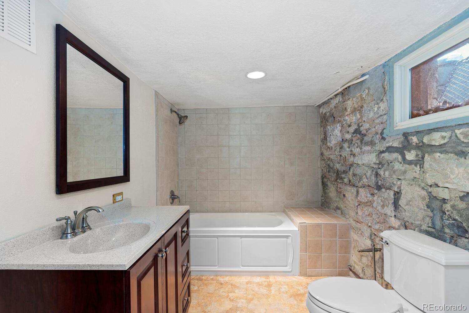 MLS Image #24 for 1650 n pennsylvania street,denver, Colorado
