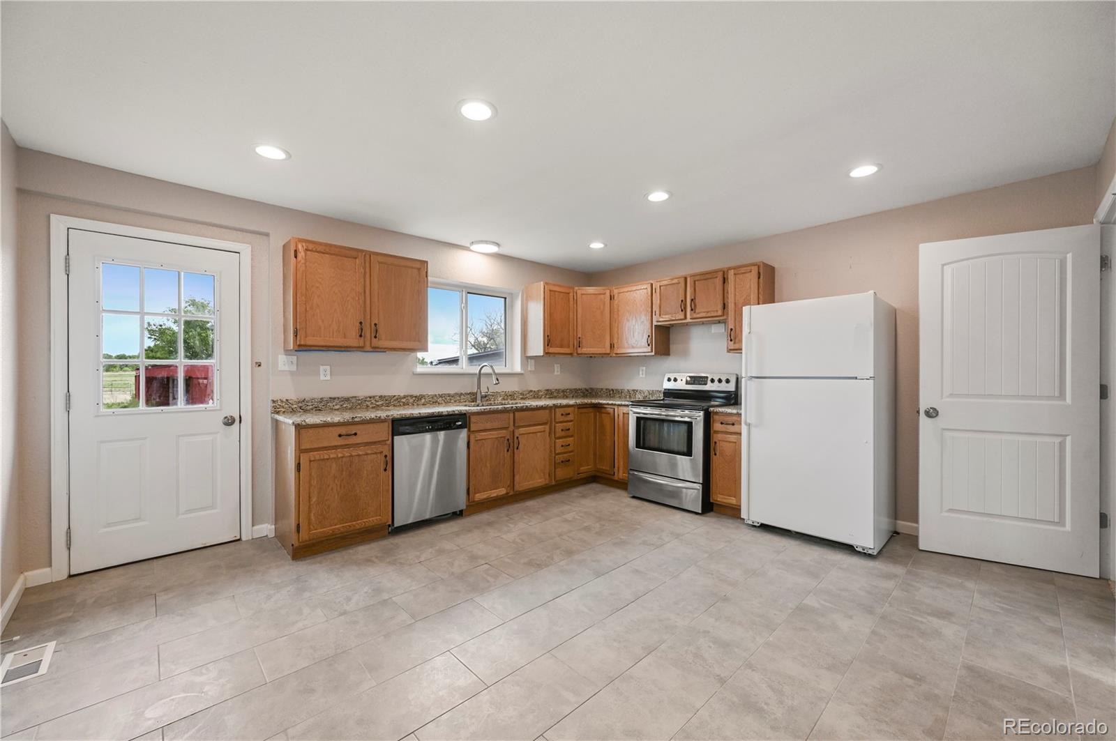 MLS Image #27 for 5520  coyote lane,peyton, Colorado