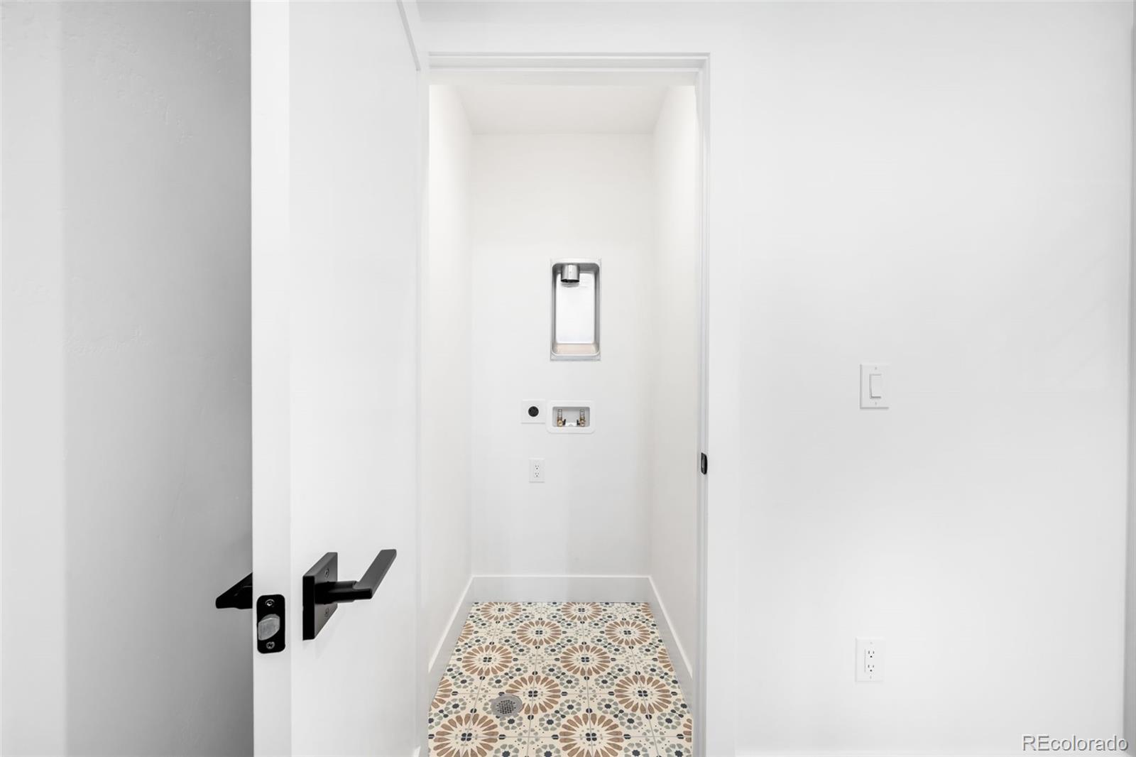 MLS Image #20 for 17 s pennsylvania street,denver, Colorado