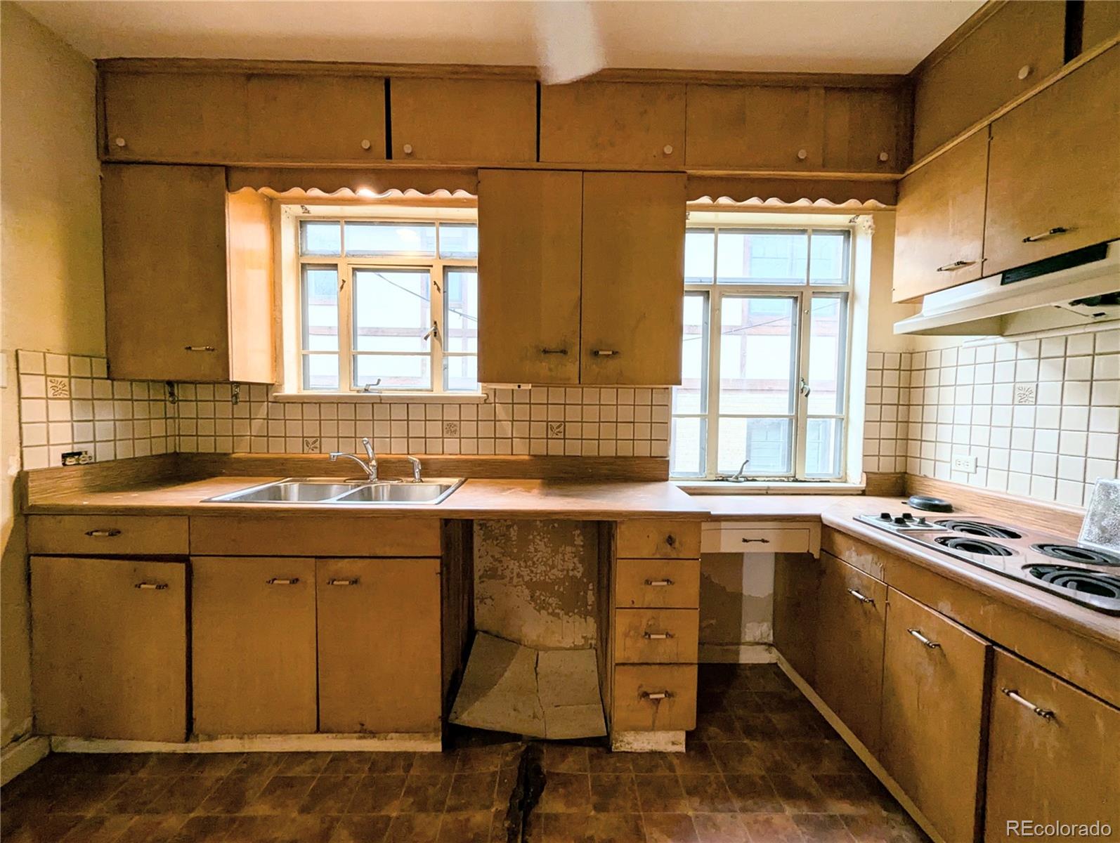 MLS Image #13 for 2710  stuart street,denver, Colorado