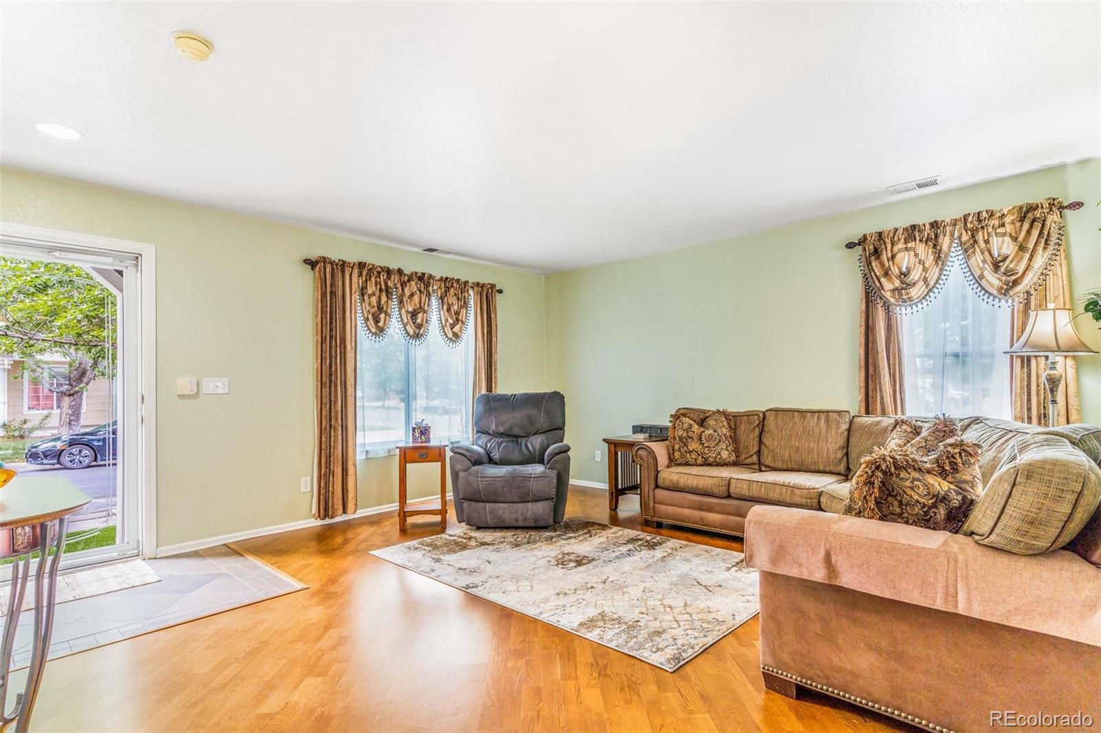 MLS Image #4 for 5320 e 100th drive,thornton, Colorado