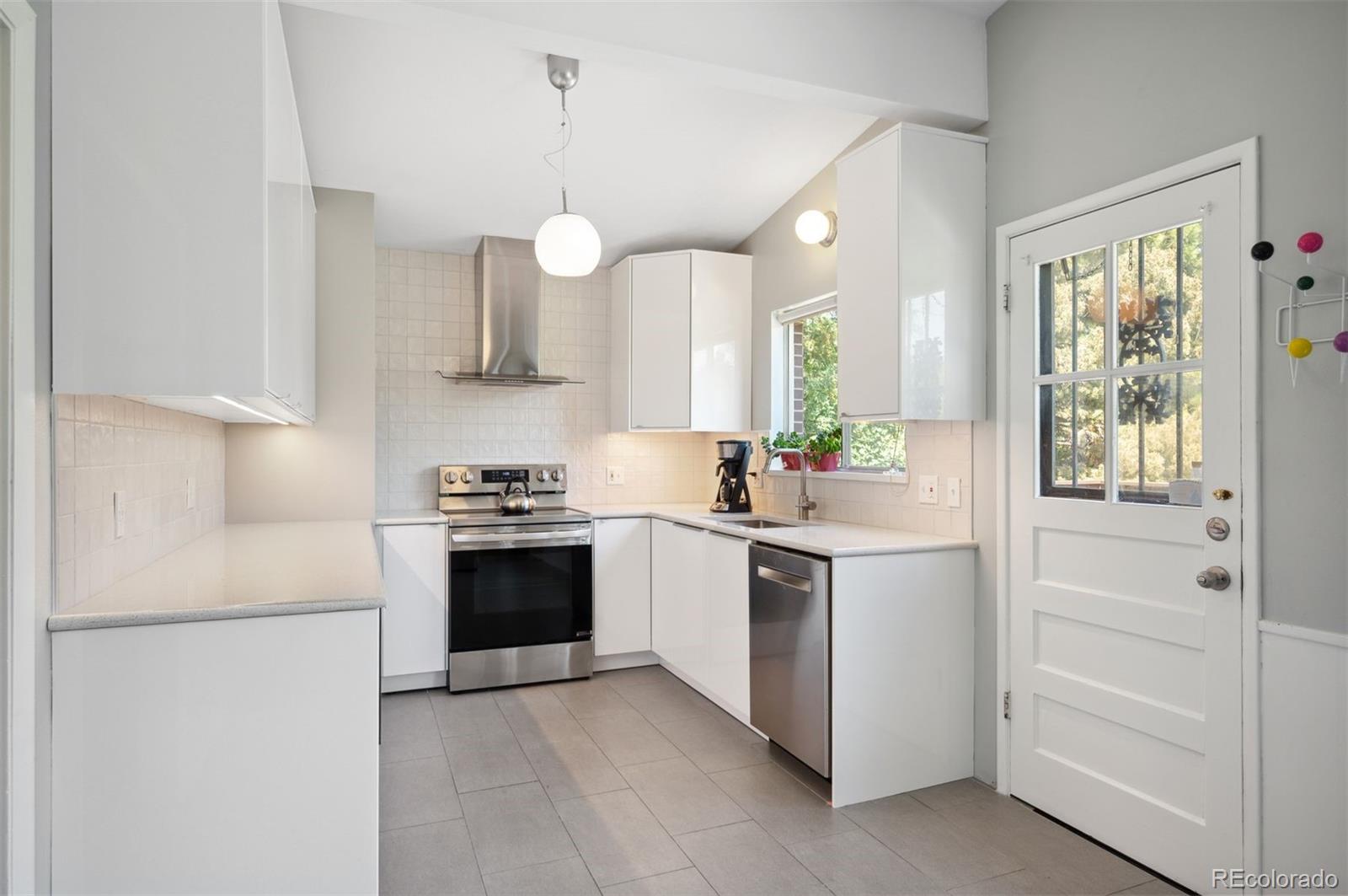 MLS Image #17 for 6705 e jewell avenue,denver, Colorado
