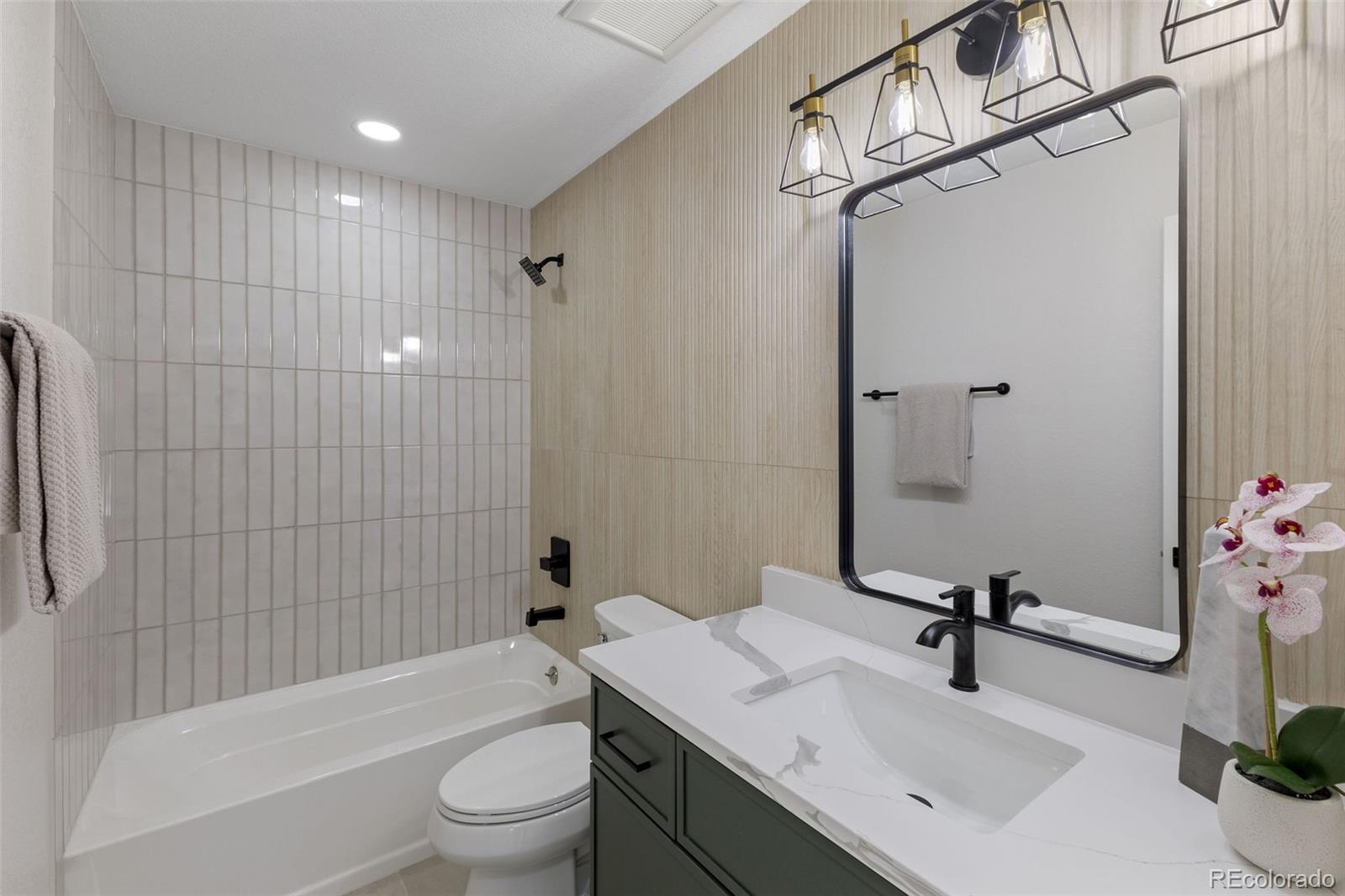 MLS Image #15 for 1670 s quieto court,denver, Colorado